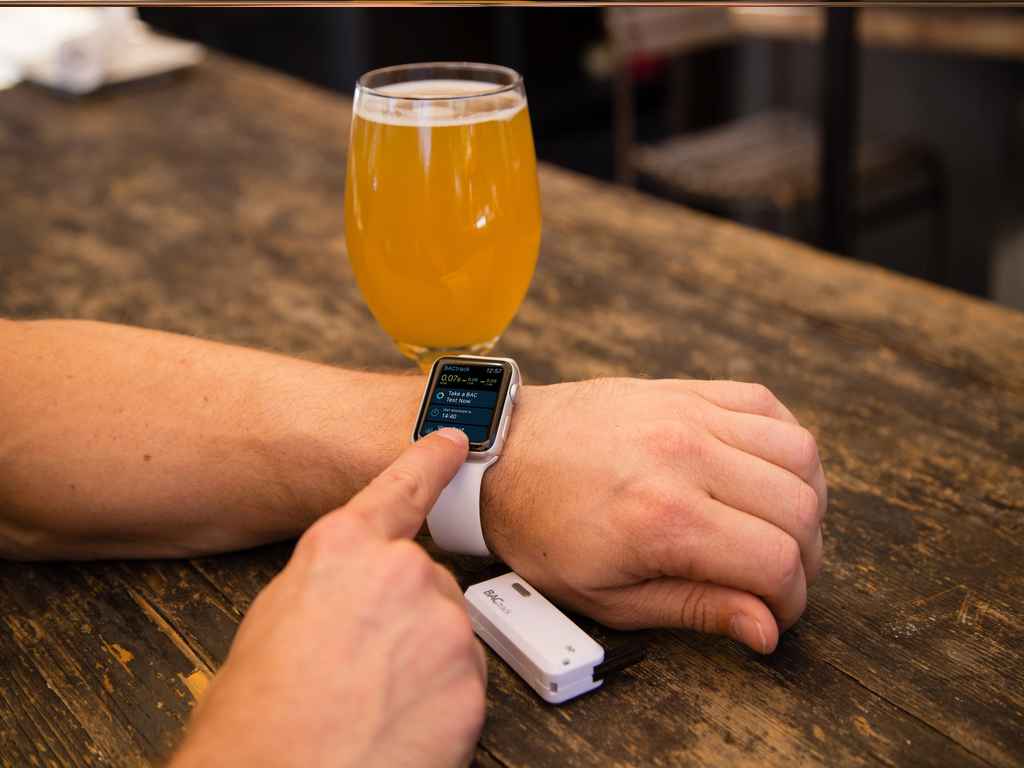 digital breath alcohol testers 2 Monitoring the BAC through a smart watch